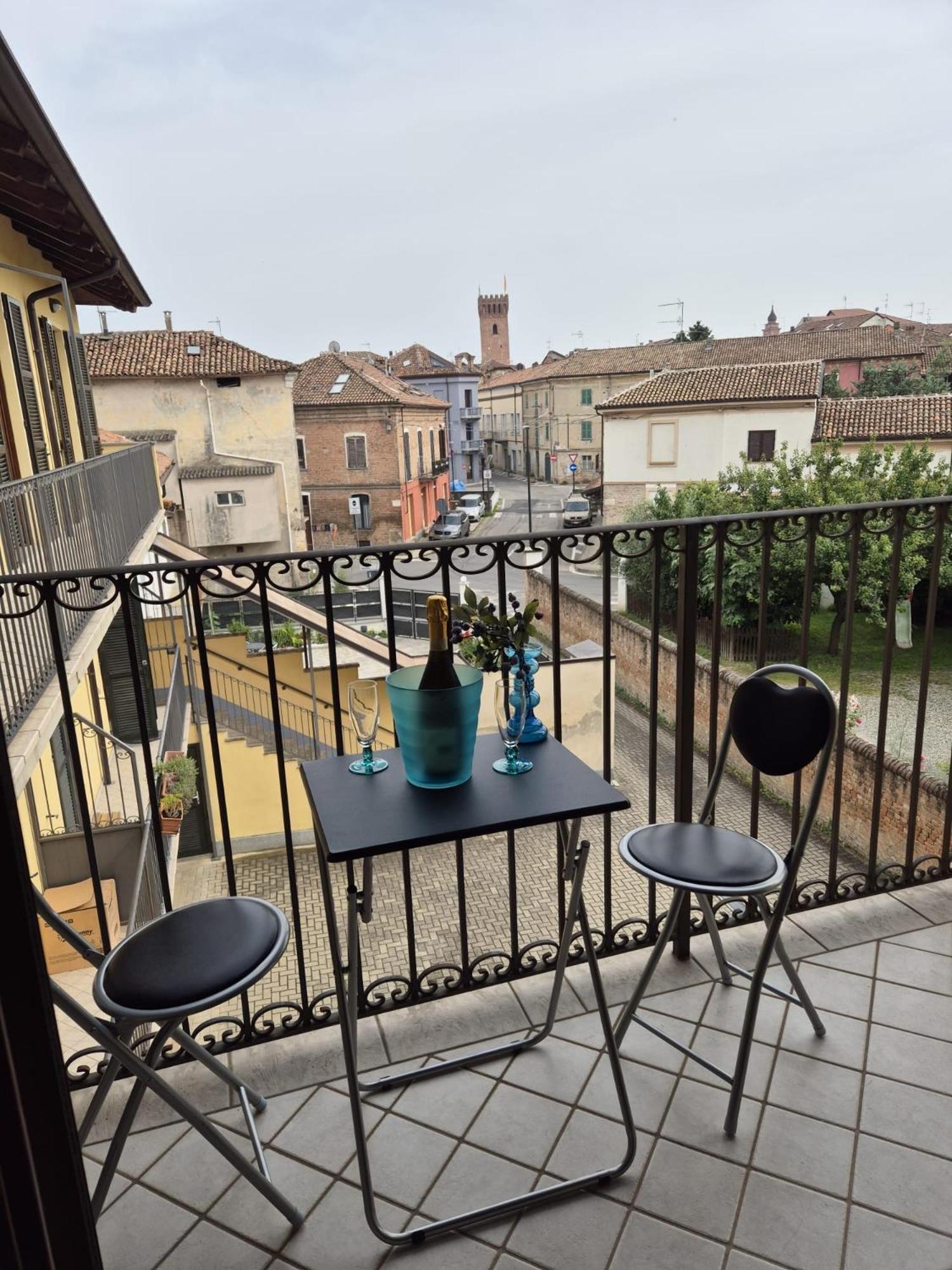 Nonnos Panorama Appartement Nizza Monferrato Buitenkant foto