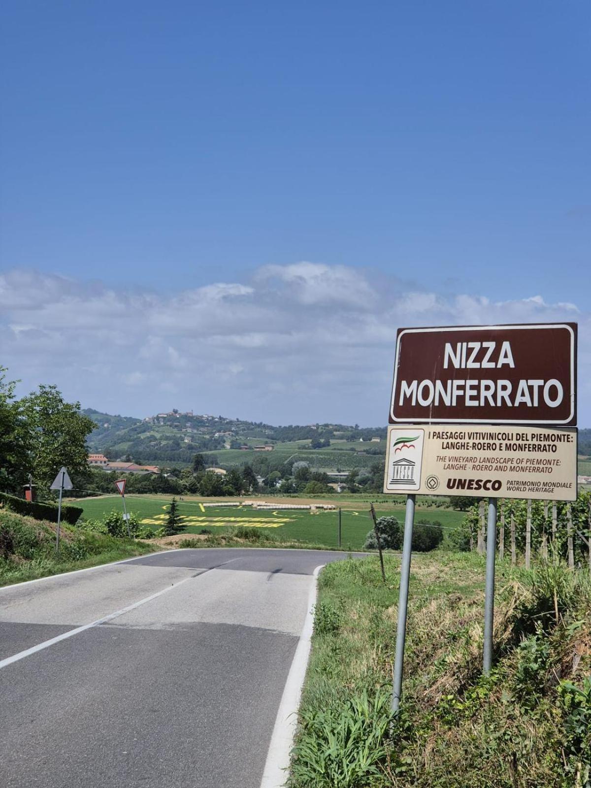 Nonnos Panorama Appartement Nizza Monferrato Buitenkant foto