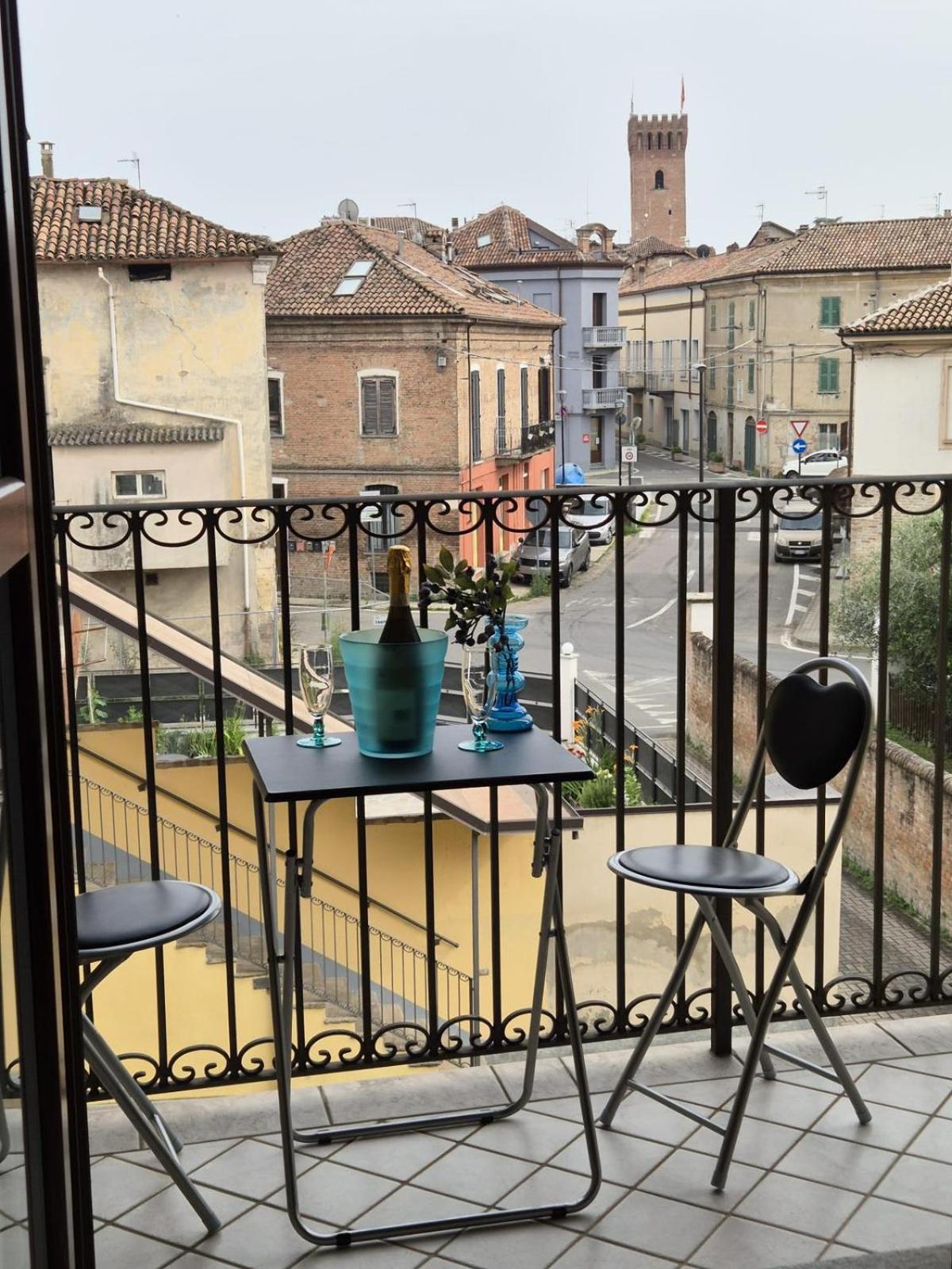 Nonnos Panorama Appartement Nizza Monferrato Buitenkant foto